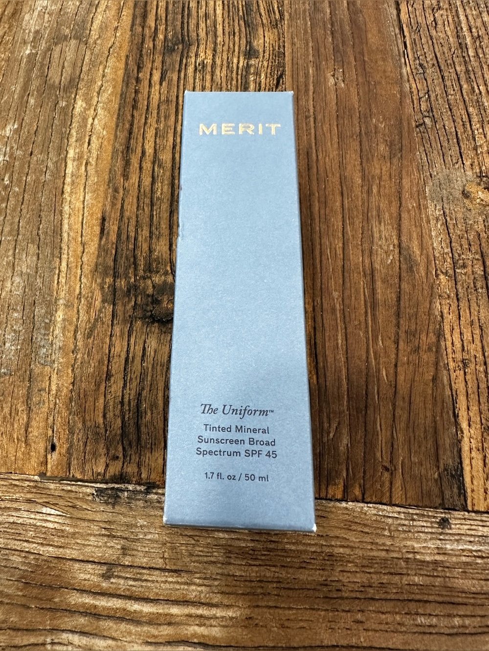 Merit The Uniform Tinted Mineral Sunscreen SPF 45 - Light Blue